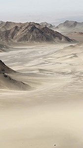 Top-notch Chinese aesthetics! As the camera pans, a breathtaking scene resembling a traditional Chinese ink wash painting comes into view at Heidu Mountain in northwest China's Qinghai Province. #AmazingChina (Video via People's Daily) | China News 中国新闻网