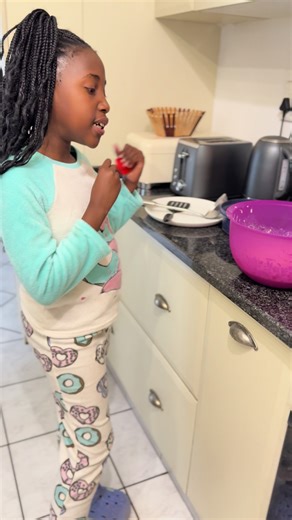 Making Pancakes for the first time without help .Part3#foryoupage❤️❤️ #SAMA28 #tiktoksouthafrica #youngcontentcreator #youngbaker #youngcook #kidscontent #kidscontentcreator #kidscooking
