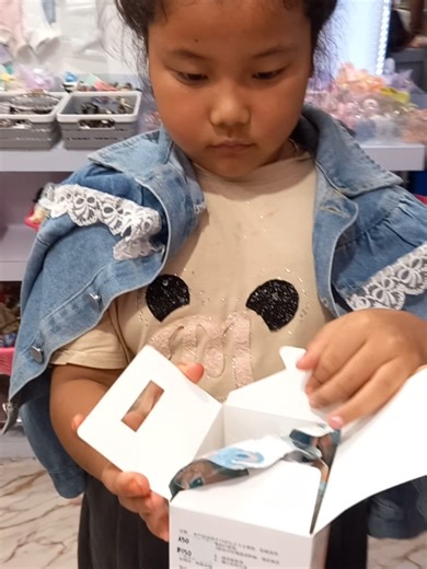 Clientes felices disfrutando de labu labu