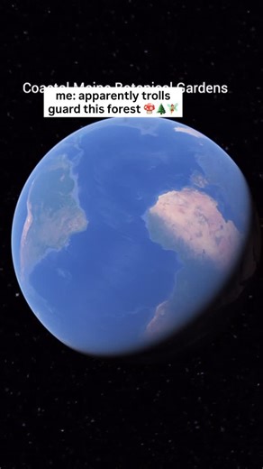 you & me, troll hunting in Maine? 🧚‍♀️🌲🥾 here’s everything you need to know before you go ⬇️ 📍 Coastal Maine Botanical Gardens 📍 Boothbay, Maine (about 1 hour from Portland) 🧌 These giant wooden trolls were created by Thomas Dambo, a world-famous Danish artist known for building fairytale-like sculptures from recycled materials!! 🎟️ ticketed admission is required (I suggest getting your ticket online ahead of time!) 🥾 Wear comfy shoes 🗺️ Grab a map to find all the trolls 💌save this for