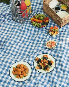 Add Just Bare’s Lightly Breaded Chicken to the menu for an easy way to increase the protein at your next picnic. Just Bare is here to keep you full and feeling fresh. Find all your favorites at a grocer near you: https://www.justbarefoods.com/where-to-buy/ | Just Bare Chicken