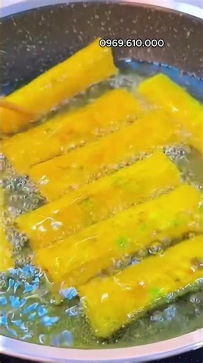 Super-fast spring roll making kit - no need for skillful hands, just 3 seconds to make perfectly ...