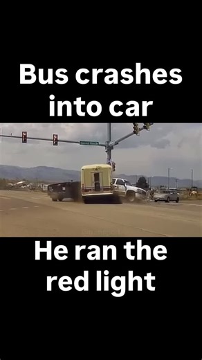 Transport Media | Inattentive bus driver runs red light and crashes into local landscaping crew, causing a catastrophic accident. Bus driver definitely at... | Instagram