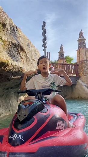 15K views · 250 reactions | เบ่นน้ำกันครับ!! #อองตอง #ongtong #เต้นน่ารัก | Ongtong3Times | Facebook