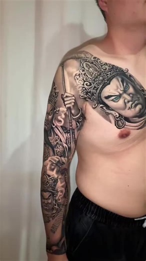 Liên hệ Tech Tattoo để sở hữu những mẫu hình xăm đẹp nhất, với chi phí hợp lí nhất.