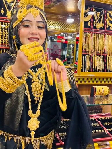 14K views · 88 reactions | হুবহু ২২ ক্যারেট স্বর্ণের মতো দেখতে⭐ ADDRESS-BASHUNDHARA CITY SHOPPING COMPLEX ,LEVEL-7, BLOCK -B ,SHOP NO-3 & 4... WHATAPP & CALL- ‪+8801919788985‬ ‪+8801804193216‬ @All right reserved by Mirpur Jewelry City #viral #foryou | Mirpur Jewelry City | Facebook