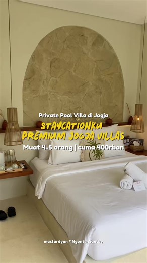 Staycationku Premium Jogja Villas - Villa baru di jogja dengan Private Pool cuma 400rban sudah bisa muat 4-5 orang, harga ini khusus booking di tag lokasi video ini 🛵 @Staycationku Jogja Villas #StaycationkuPremiumJogjaVillas #ExploreHotelFavorit #HotelJogja #StaycationJogja #Jogja