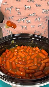 The best game day appetizer! Jen makes a slow cooker bite for your next game day | Anyone Can Cook