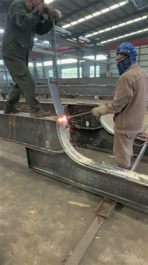 Bending Thick Steel Plate With Flame Heating for Steel Structure