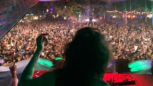 Ajja dropping “vision serpent” our track together from my new Avalon album “Rise” at HillTop Goa epic moment and set! 🛸✨💙 | Avalon