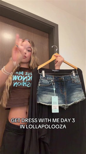 GDWM DAY 3 @Lollapalooza | shirt: @Brandy Melville skirt: @Revice | #fyp #foryou #lollapalooza #getdresswithme #festivefashion