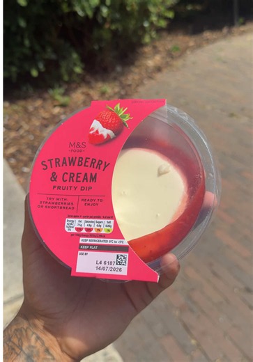 M&S Strawberries and Cream Dip Review — What to Dip with It