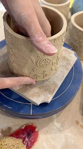48K views · 559 reactions | Making Mug bodies for Fall Open Studio! See how I finish these and add the handles in this weeks Primetime class. Just follow the link or download the ClayShare app to watch. https://www.clayshare.com/featured-category/videos/handles-with-dct-handheld-extruders #madewithclayshare | Clayshare | Facebook