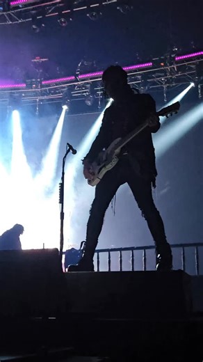 Michelle Boudín (Shell) on Instagram: "Thursday throwback 🤟🏽 Cant wait to see these guys again x 📽 Mine 📍 Leeds Arena 🗓 18/10/24 #alicecooperband #tommyhenriksen #ryanroxie77 #nitastrauss #alicecooper"