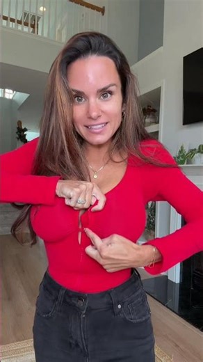 Shapellx fitted bodysuit! ✨ #bodysuit #shapewear #snatchingbodysuit