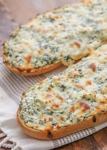 Cheesy Spinach Artichoke Bread