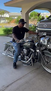 Happy Aloha Friday Fam! Sweet Annie music video drops today 5pm HST🤙🏽CHEEEE LETS RIDE!!! #boytoys #harleydavidson #softail #sweetannie #maolimusic #alohafriday🌺 | Maoli