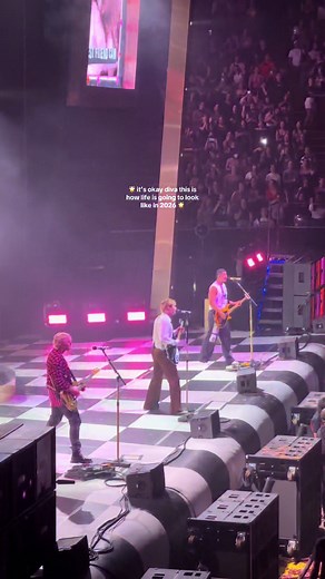 5 Seconds of Summer: Everyone's a Star Tour