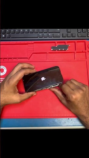 Shattered iPhone 15 Pro Screen Repair