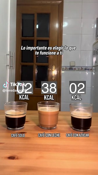 ☕️ ¿Cuál de estos cafés es tu favorito? \t•\tCafé solo: 2 kcal \t•\tCafé con bebida de avena: 38 kcal \t•\tCafé con azúcar: 24 kcal 💡 No es cuestión de prohibir nada, sino de saber lo que tomas. ✅ Todos son válidos. Lo importante es que encaje contigo y con tu objetivo. 💬 ¿Cómo te gusta más el café? Cuéntamelo abajo 👇 #hábitossaludables #cafeynutrición #vidasana #perdergrasa #déficitcalórico #CaféSaludable #PérdidaDePeso #EstiloDeVidaSaludable #MetasFitness #CaféDelDía #Bienestar #Nutrición #