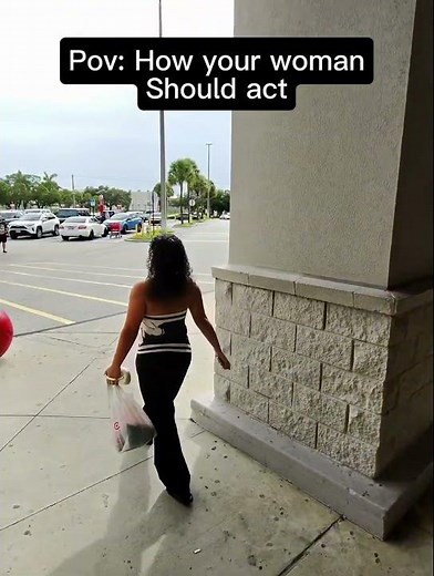 How your girlfriend should act