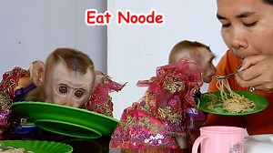 24K views · 1K reactions | Mom Teach Jessi Learn To Eat Noodle, But Jessi Doesn't Want It, She Just Try Her Food (Pomegranate) | Monkey Jessi | Facebook