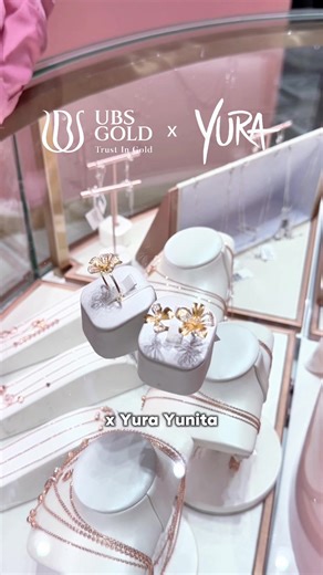 Koleksi UBS Gold x Yura Yunita di UBS Gold Lifestyle Store!✨ Bisa PO nih Goldies! #UBSGoldxYuraYunita #ubsgoldlifestyle #ayunaseries #perhiasanemas #fyp