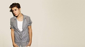 Justin Bieber——《Ghost》