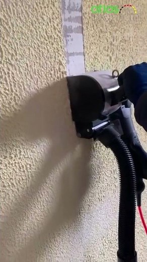 Atlas Max 82 + Hybrid: Strukturputz abfräsen / Milling off structural plaster