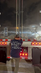 133K views · 11K reactions | Quality Trailer Repair @luckinardo #3645nwnorthriverdrive #trailerrepair #hardwork #motionlight #etrack #305 #greatdanetrailers #qualitytrailerrepair #welding #qualitytrailerrepairinc #spreadaxel #trailerrepairshop #trailerrepair #customtrailers #customtrucks #refeertrailer | Quality Trailer Repair | Facebook