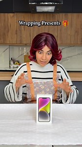 Family Members Gift Wrapping 🎁 | Benn Merryem