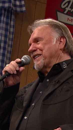 Gene Watson: The Timeless Voice of Country Music 🎶❤️