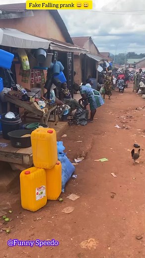 Fake Falling prank 😂😂😀 #f80 #tico #diddy #olympic #tupac