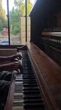 Queen - Deltarune chapter 2 on a slightly out-of-tune piano