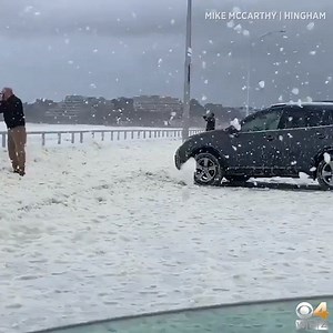 264K views · 6.4K reactions | THAT'S NOT SNOW!  It’s sea foam along Massachusetts from Subtropical Storm Melissa! | Matt Devitt WINK Weather | Facebook