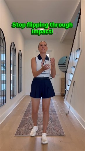 Carolin Pinegger on Instagram: "Save this for the next range session! Flipping the wrists is the direct effect of the body stopping. This drill teaches your right side to stay engaged in the correct way, this rotation through impact together with the hands! So simple yet so effective 💪🏻 #golf #golfishard #golfing #golftips #golftip"