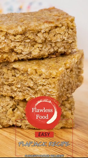 How to make traditional flapjacks using 4 simple ingredients; butter, sugar, golden syrup and porridge oats.😍Our easy flapjacks recipe results in perfectly chewy, soft and thick flapjacks.😋#flapjacks #snacks #homemade #foodie #foodlover #comfortfood #queensjubilee #afternoontea