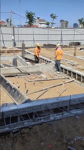 How to Remove Concrete Forms for Ground Beams Properly