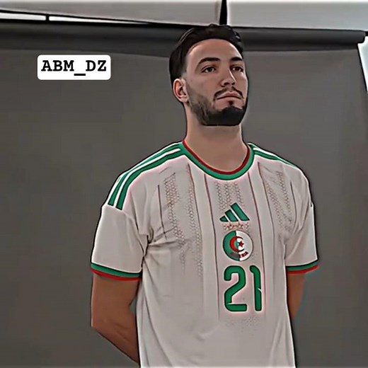 جلسة تصوير لاعبين الجزائر لكأس إفريقيا #دويتو #abm_dz #football #الجزائر #كومنتير #اكسبلور #مراوغات