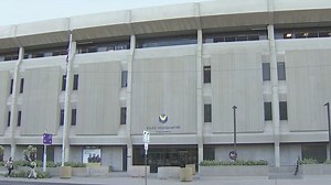 Sources identify Phoenix Police officer arrested in connection with FBI investigation