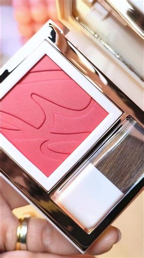 Bionike Defence Color Pretty Touch Compact BlusherShade 310 Rouge Framboise #glossnglitters #swatch