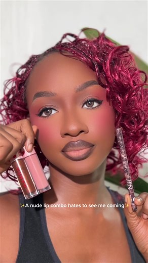 Exploring the Latest in Makeup and Contact Lenses