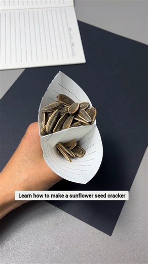 🌻 Learn how to make a handy sunflower seed cracker! Simple, clever, and perfect for making seed-snacking during Chinese New Year easier and more convenient. Give it a try ✨ #DIY #LifeHacks #CreativeCrafts #PracticalDIY #NewYearEssentials | Art, Crafts and Journals