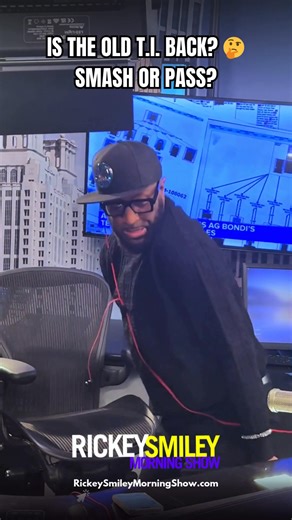 Is the old T.I. back? Smash or pass? Read More 👇⁣⁣ RickeySmileyMorningShow.com ⁣⁣ ⁣⁣ #RSMS #RickeySmileyMorningShow | Majic 102.1