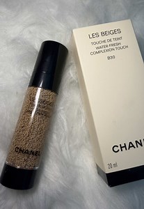 Chanel Water-Fresh Complexion Touch B30 review: lightweight tint foundation
