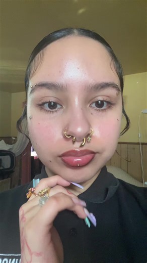 :) (@dinosaursfart)’s video of frog eyes piercing