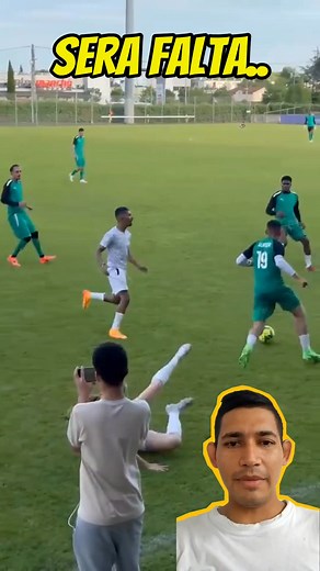 452K views · 1.9K reactions | Muy fuerte y valiente  #fypシ゚ #messi #futbol #cristianoronaldo #tendencia | El Boli.com | Facebook