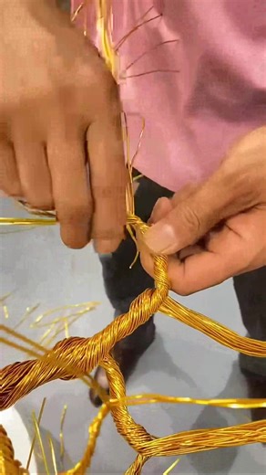 Self-made golden tree. A post-00s young man used 98,000 meters of silk to weave a golden tree, whic | Emery Lewis