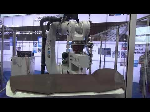 Robot sewing machine