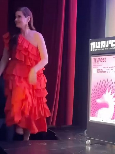 Debra Messing on Reels